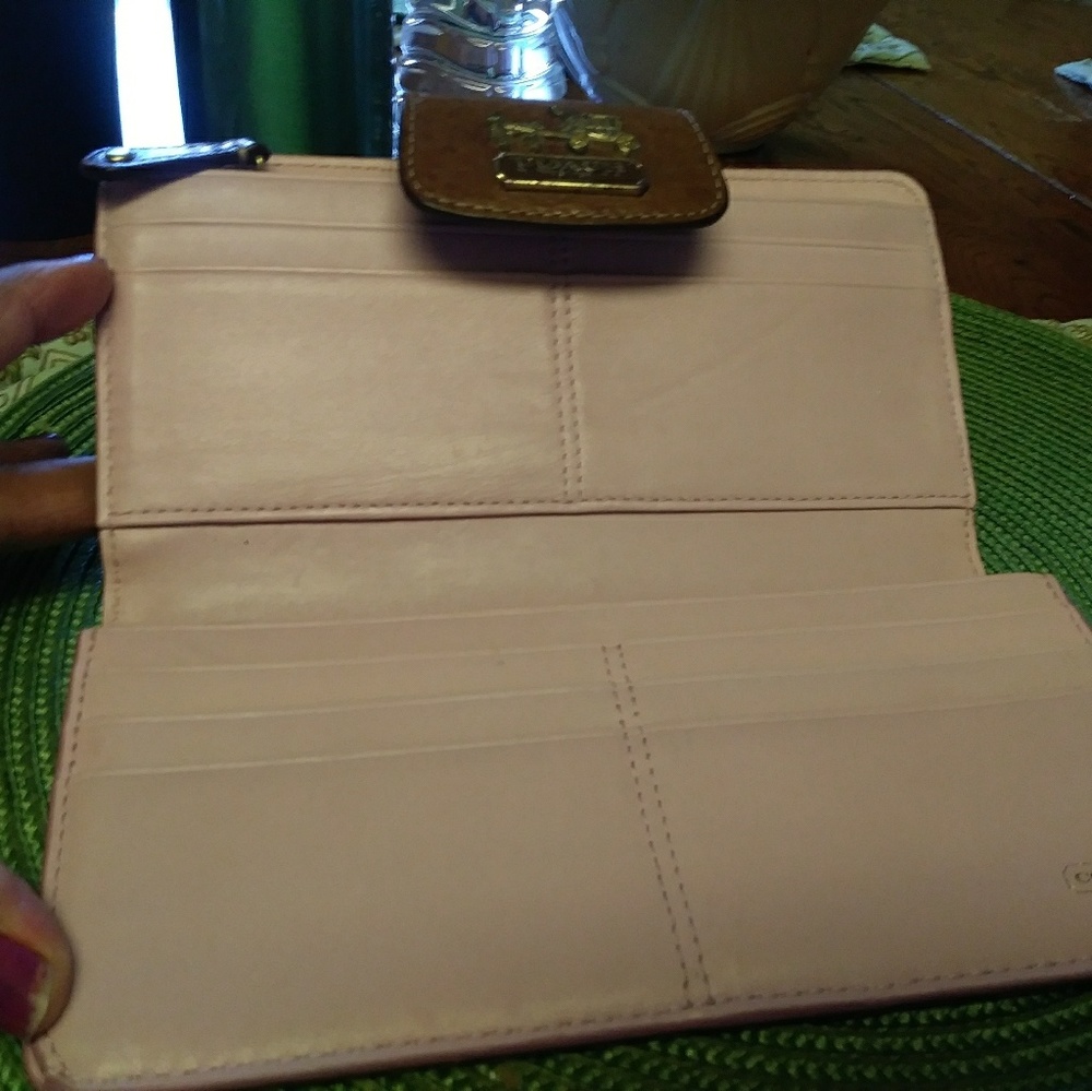 Authentic coach wallet - Picture 3 of 6